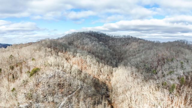 470 Little Bull Creek Road, Woollum, KY 40906
