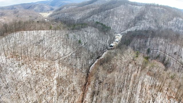 470 Little Bull Creek Road, Woollum, KY 40906