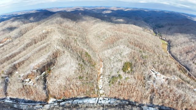 470 Little Bull Creek Road, Woollum, KY 40906