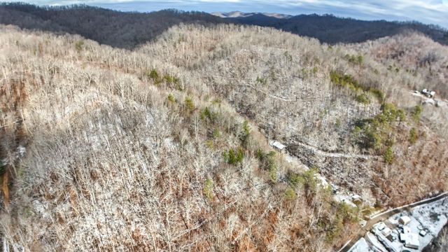 470 Little Bull Creek Road, Woollum, KY 40906