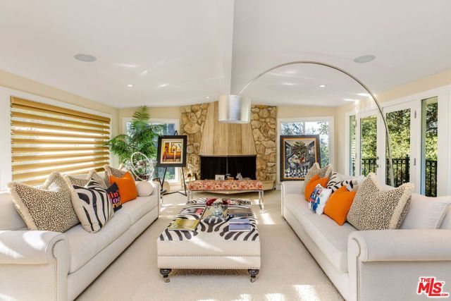 4968 Queen Florence Lane, Woodland Hills (los Angeles), CA 91364
