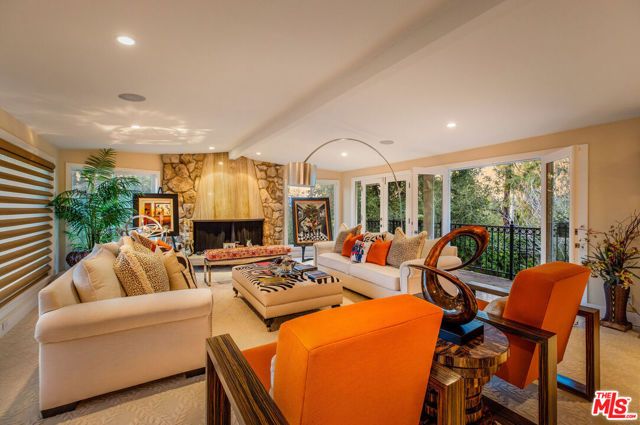4968 Queen Florence Lane, Woodland Hills (los Angeles), CA 91364