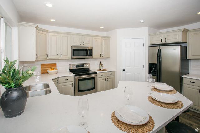 664 N 200 E, Santaquin, UT 84655