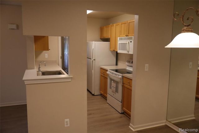 4580 Berkshire Drive, Sterling Heights, MI 48314