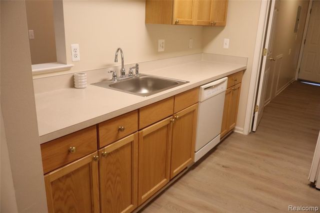 4580 Berkshire Drive, Sterling Heights, MI 48314