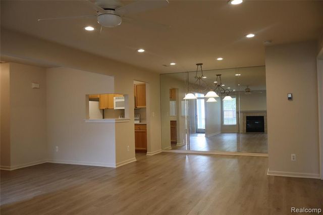 4580 Berkshire Drive, Sterling Heights, MI 48314