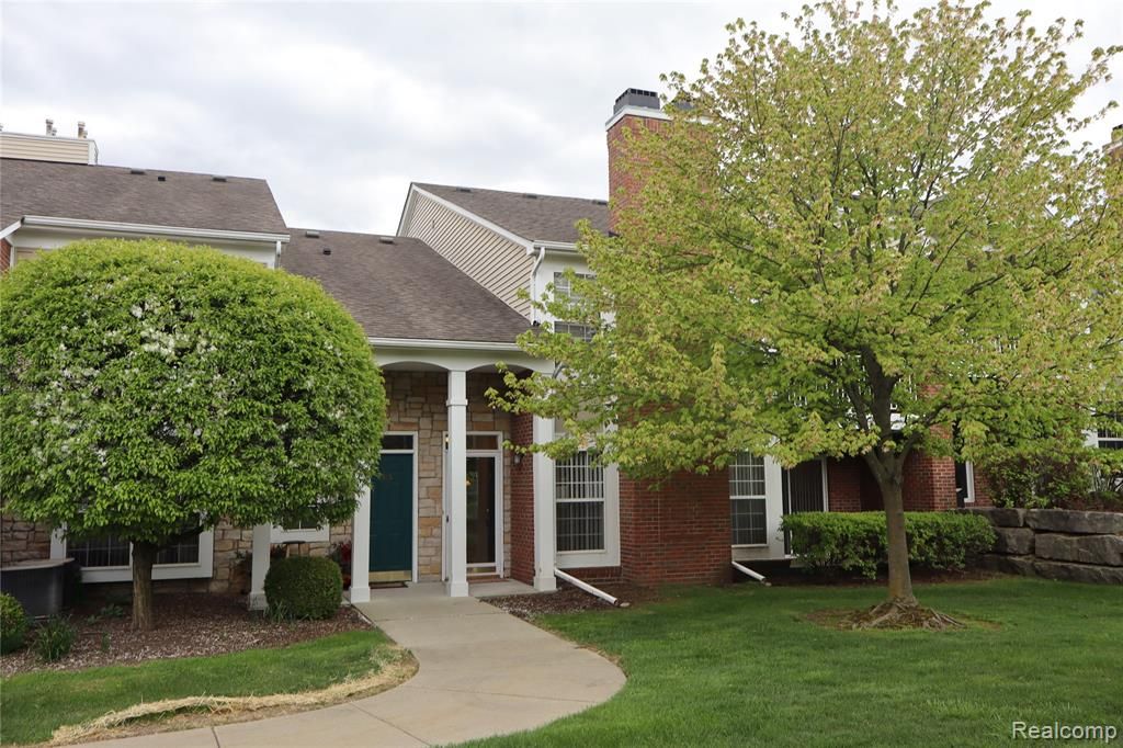 4580 Berkshire Drive, Sterling Heights, MI 48314