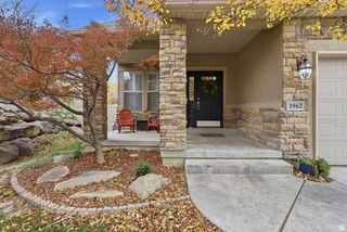 1962 E BLUFFSIDE CIR, Sandy, UT 84092