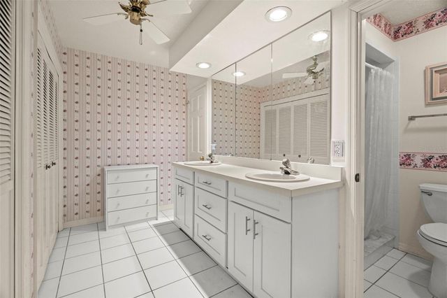 10408 RECLINATA LANE, Tampa, FL 33618