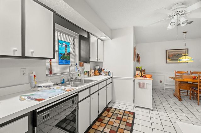 10408 RECLINATA LANE, Tampa, FL 33618