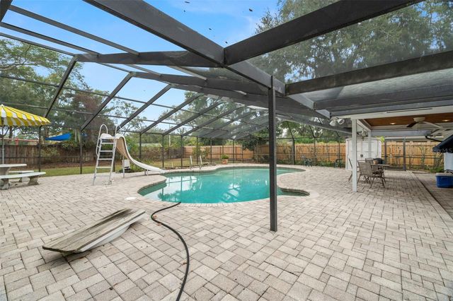 10408 RECLINATA LANE, Tampa, FL 33618