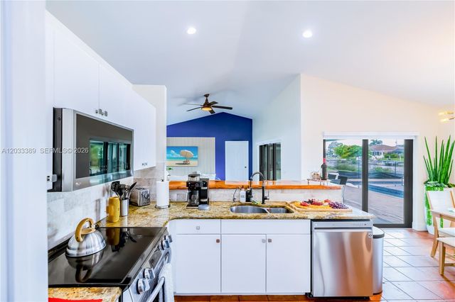 2724 SW 1st Ter, Cape Corner NA, Cape Coral, FL 33991