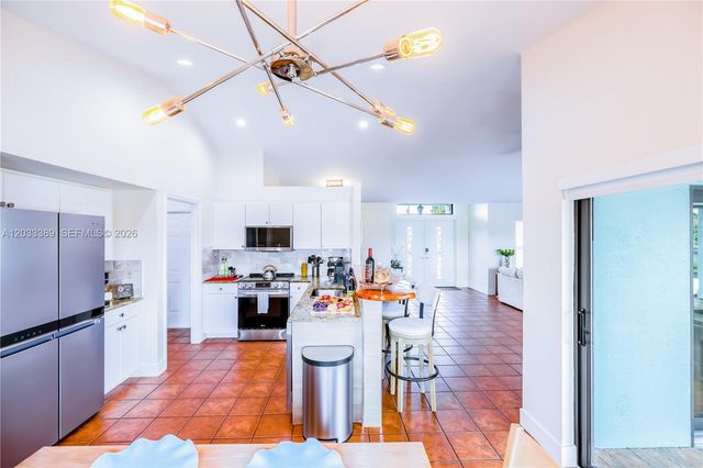 2724 SW 1st Ter, Cape Corner NA, Cape Coral, FL 33991