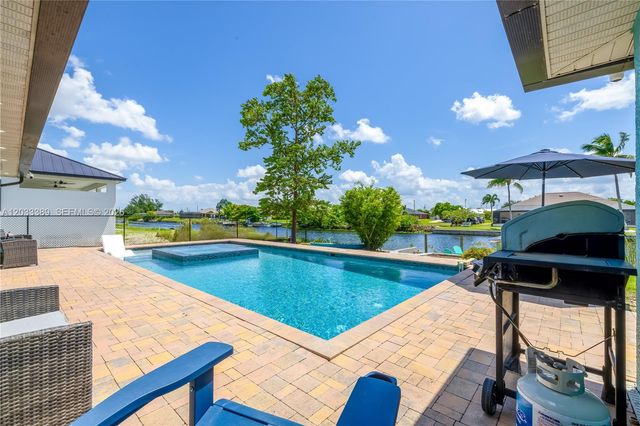 2724 SW 1st Ter, Cape Corner NA, Cape Coral, FL 33991