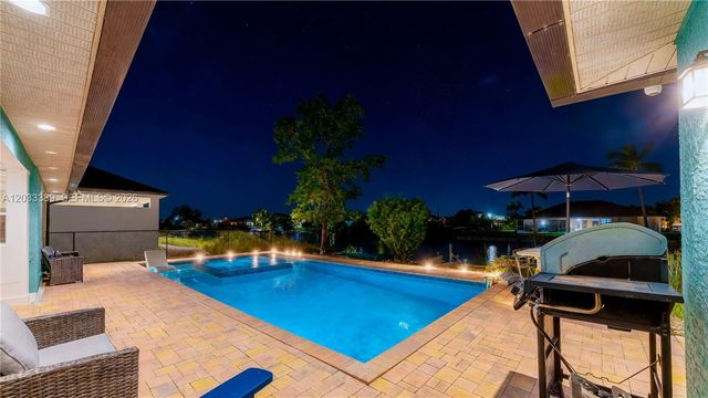 2724 SW 1st Ter, Cape Corner NA, Cape Coral, FL 33991