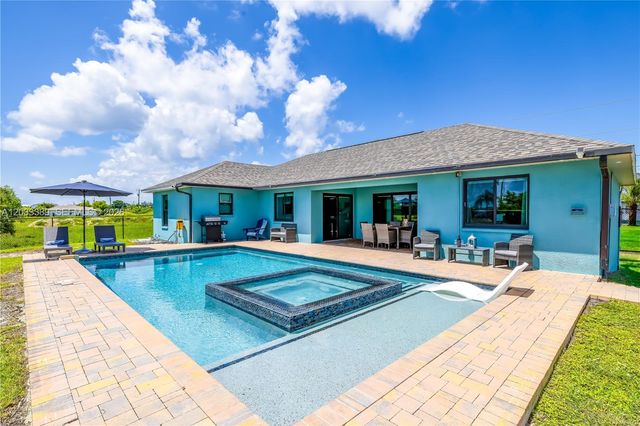 2724 SW 1st Ter, Cape Corner NA, Cape Coral, FL 33991