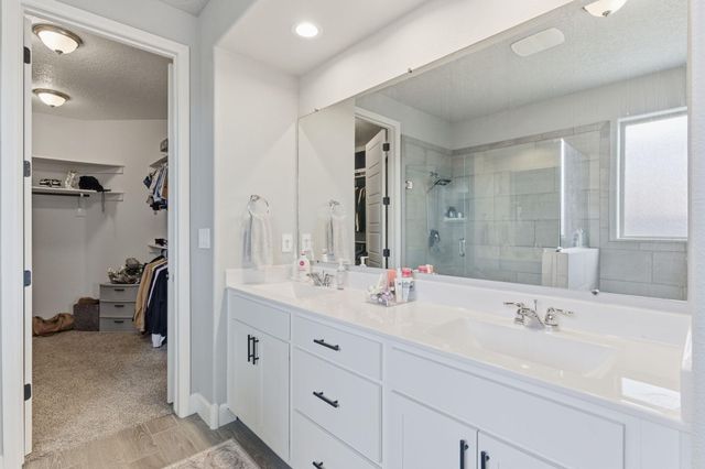 4400 Skyline Loop NE, Rio Rancho, NM 87144