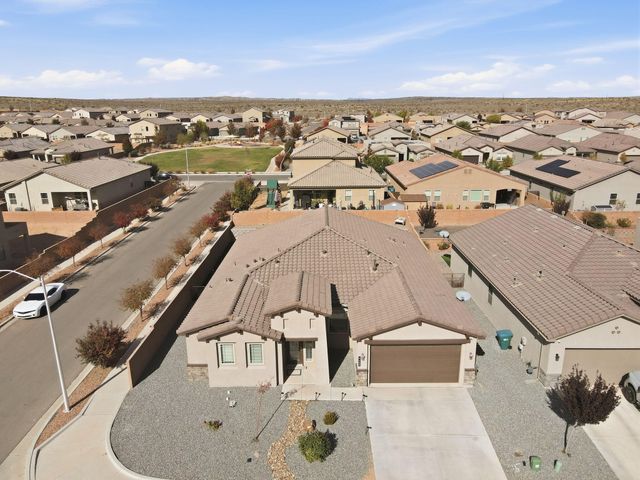 4400 Skyline Loop NE, Rio Rancho, NM 87144