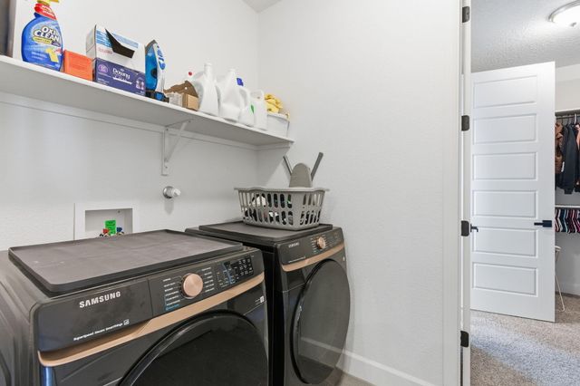 4400 Skyline Loop NE, Rio Rancho, NM 87144