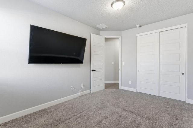 4400 Skyline Loop NE, Rio Rancho, NM 87144