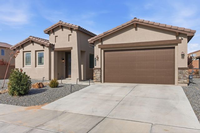 4400 Skyline Loop NE, Rio Rancho, NM 87144