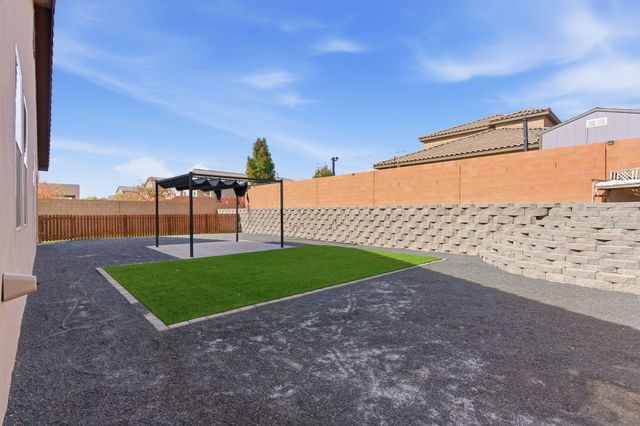 4400 Skyline Loop NE, Rio Rancho, NM 87144