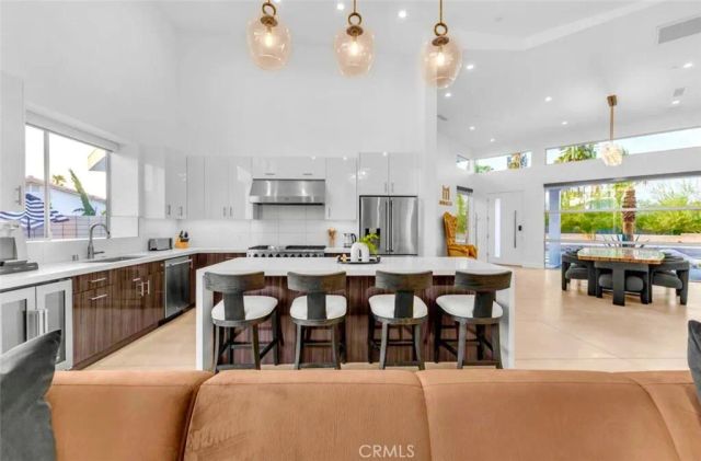 2100 E Sahara Road, Palm Springs, CA 92262