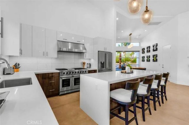 2100 E Sahara Road, Palm Springs, CA 92262