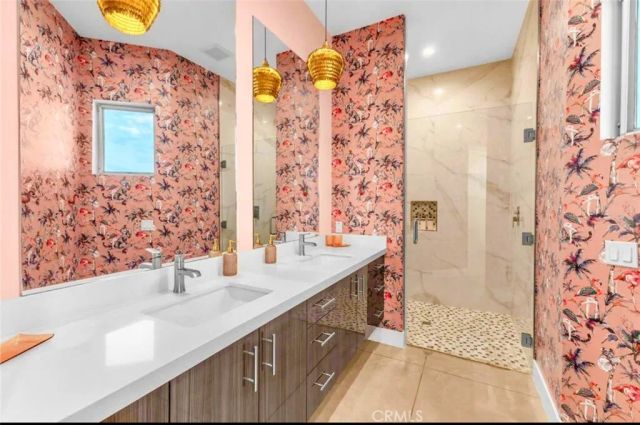 2100 E Sahara Road, Palm Springs, CA 92262