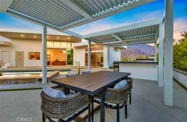 2100 E Sahara Road, Palm Springs, CA 92262