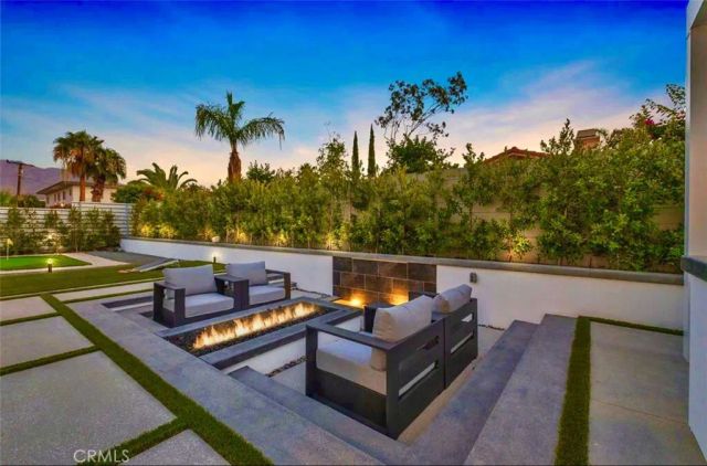2100 E Sahara Road, Palm Springs, CA 92262