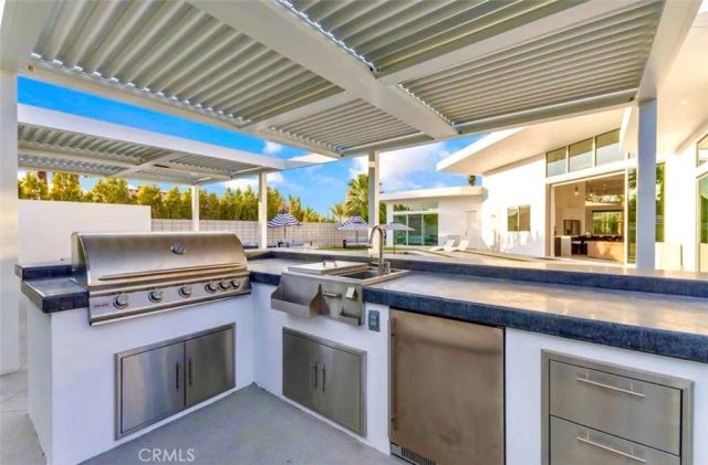 2100 E Sahara Road, Palm Springs, CA 92262