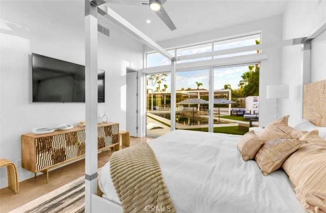 2100 E Sahara Road, Palm Springs, CA 92262