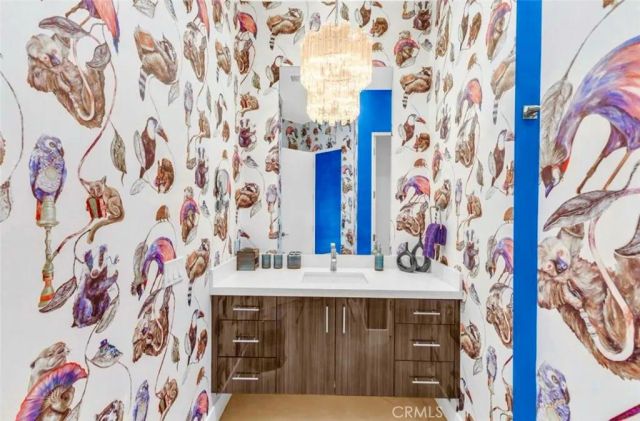 2100 E Sahara Road, Palm Springs, CA 92262