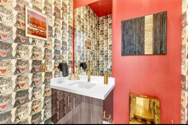 2100 E Sahara Road, Palm Springs, CA 92262
