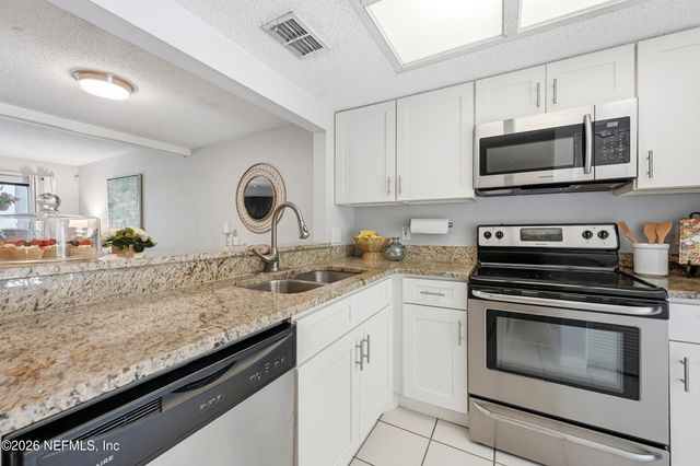 155 CRANES LAKE Drive, Ponte Vedra Beach, FL 32082