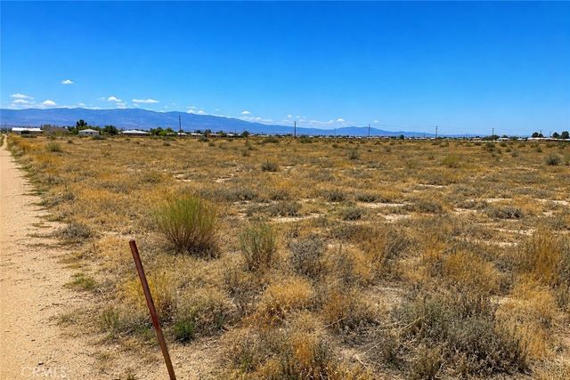 5 Mojave Tropical, Rosamond, CA 93560