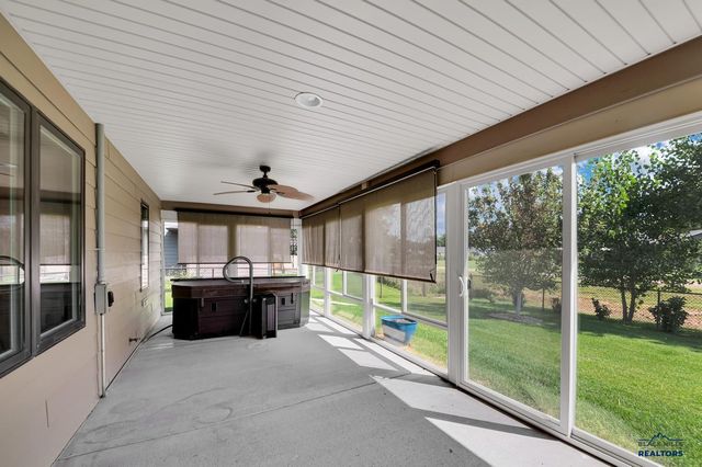 2960 OLIVE GROVE CT, Rapid City, SD 57703