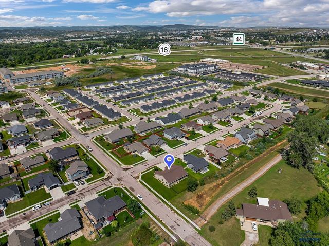 2960 OLIVE GROVE CT, Rapid City, SD 57703