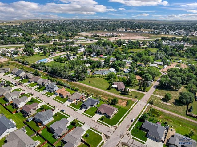 2960 OLIVE GROVE CT, Rapid City, SD 57703