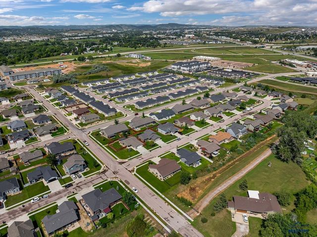 2960 OLIVE GROVE CT, Rapid City, SD 57703