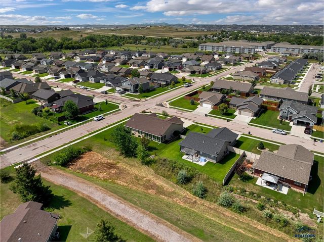 2960 OLIVE GROVE CT, Rapid City, SD 57703