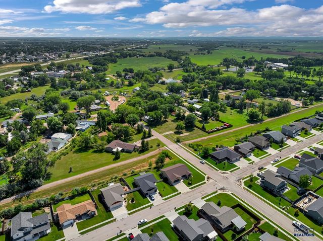 2960 OLIVE GROVE CT, Rapid City, SD 57703