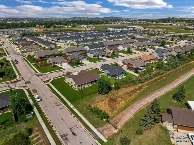 2960 OLIVE GROVE CT, Rapid City, SD 57703