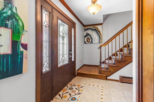 47568 Middle Ridge Road, Amherst, OH 44001