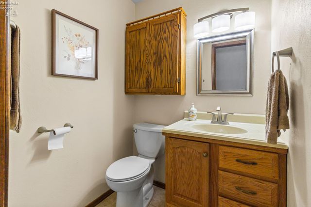 47568 Middle Ridge Road, Amherst, OH 44001