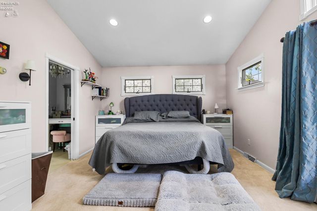 47568 Middle Ridge Road, Amherst, OH 44001
