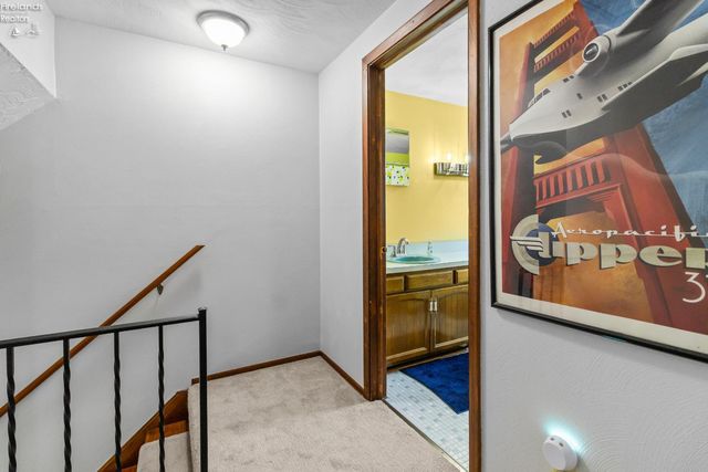 47568 Middle Ridge Road, Amherst, OH 44001