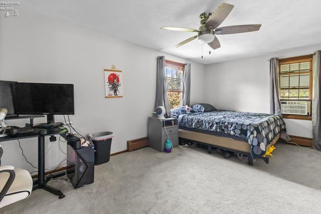 47568 Middle Ridge Road, Amherst, OH 44001