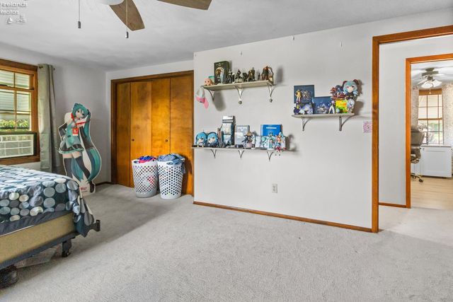 47568 Middle Ridge Road, Amherst, OH 44001